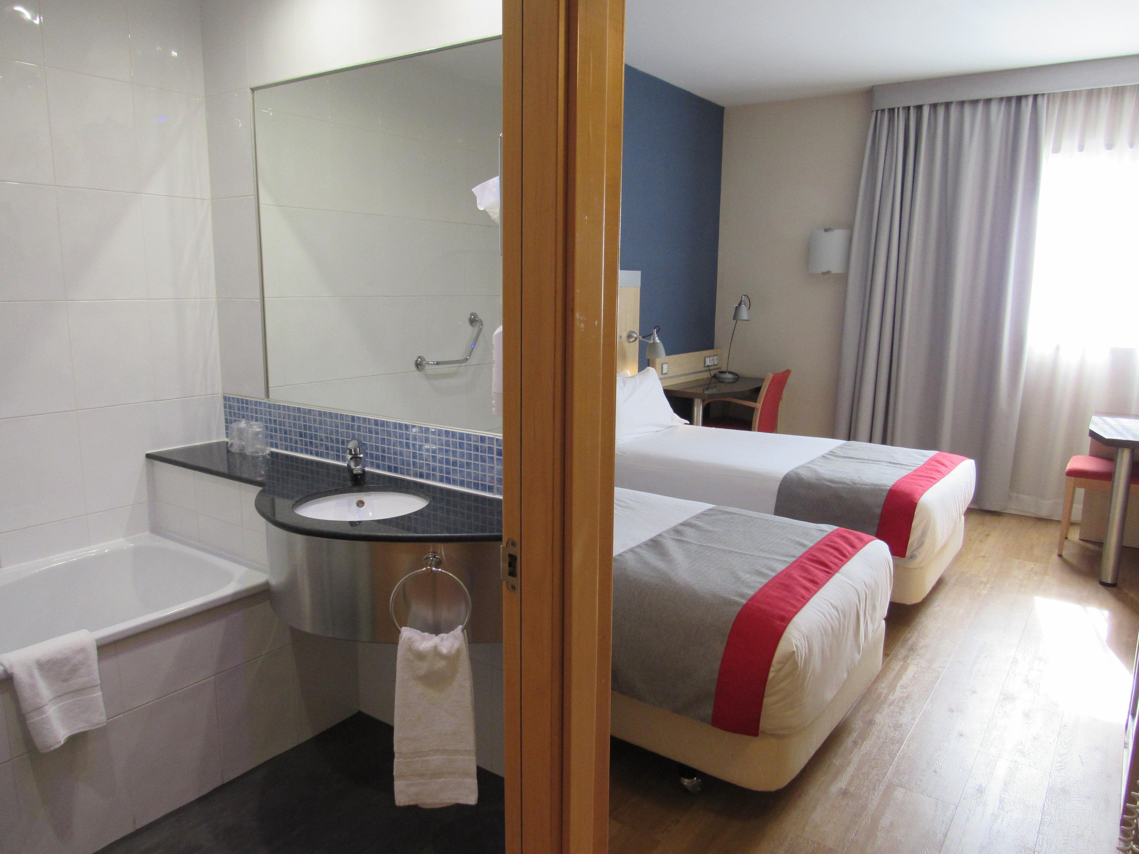 Hotel Holiday Inn Express Madrid-Rivas By Ihg Eksteriør billede