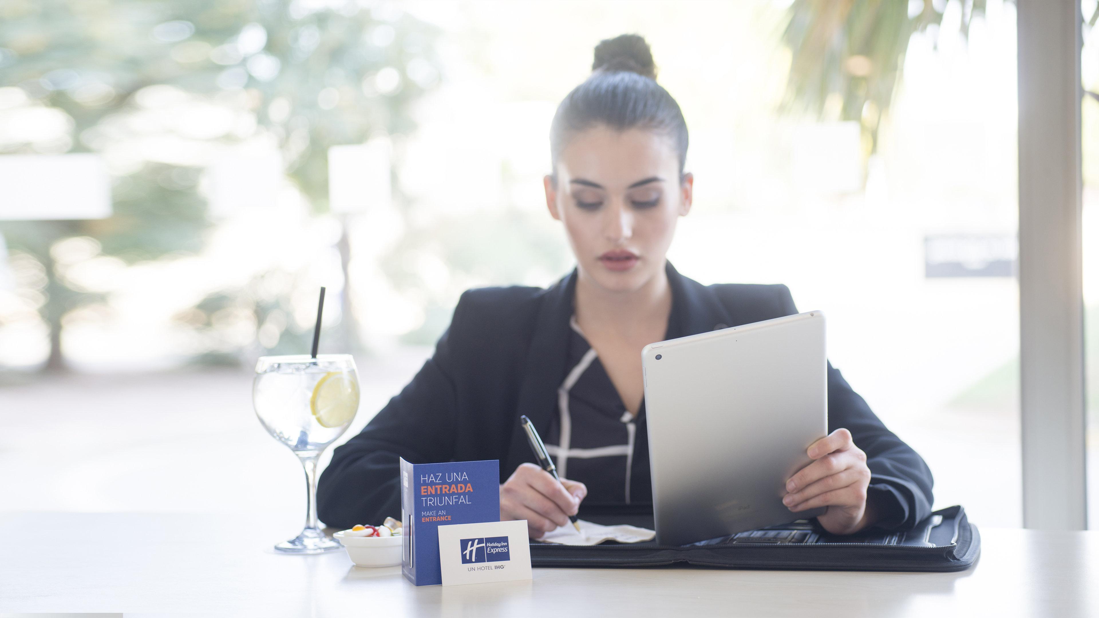 Hotel Holiday Inn Express Madrid-Rivas By Ihg Eksteriør billede