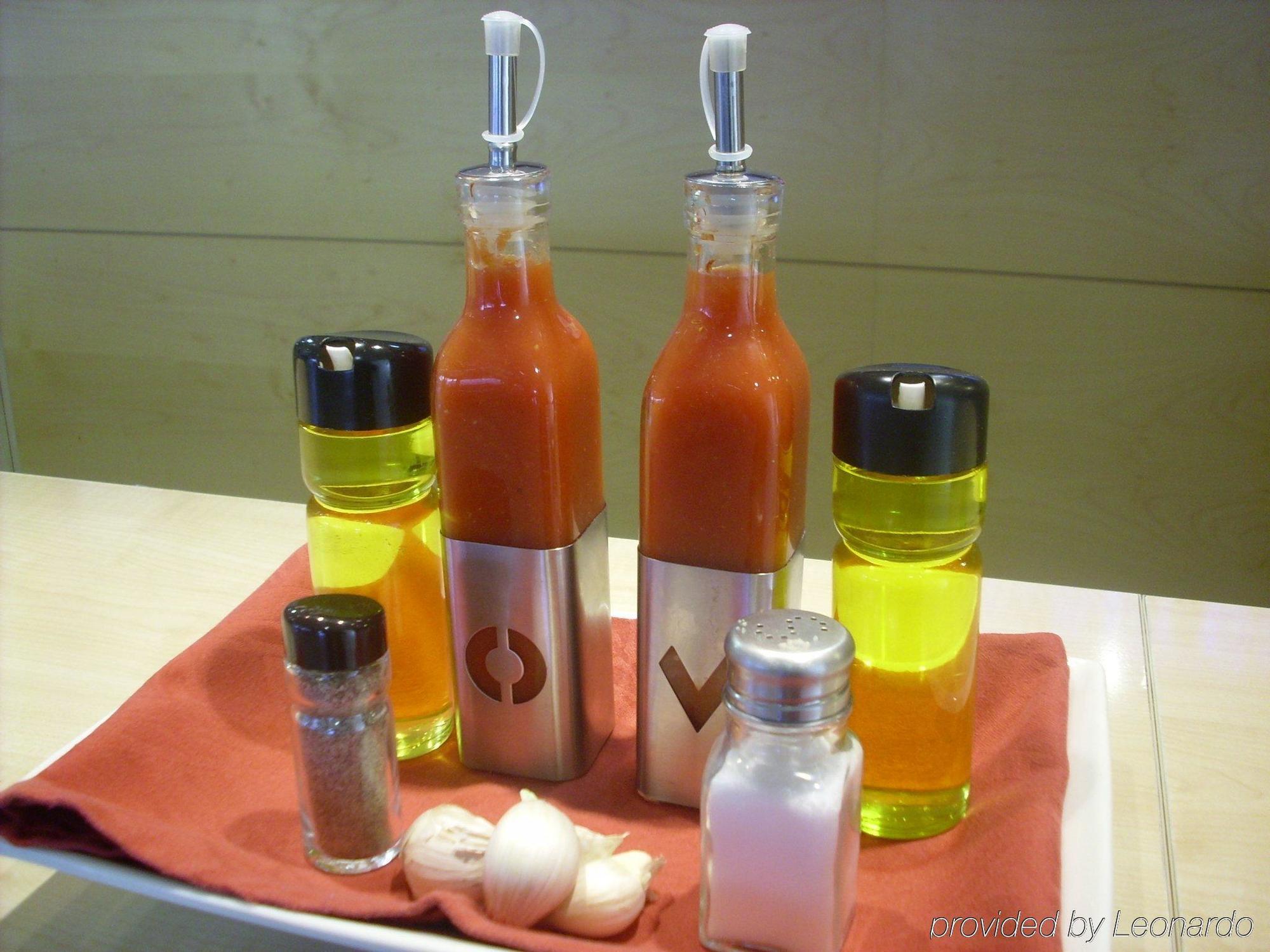 Hotel Holiday Inn Express Madrid-Rivas By Ihg Eksteriør billede