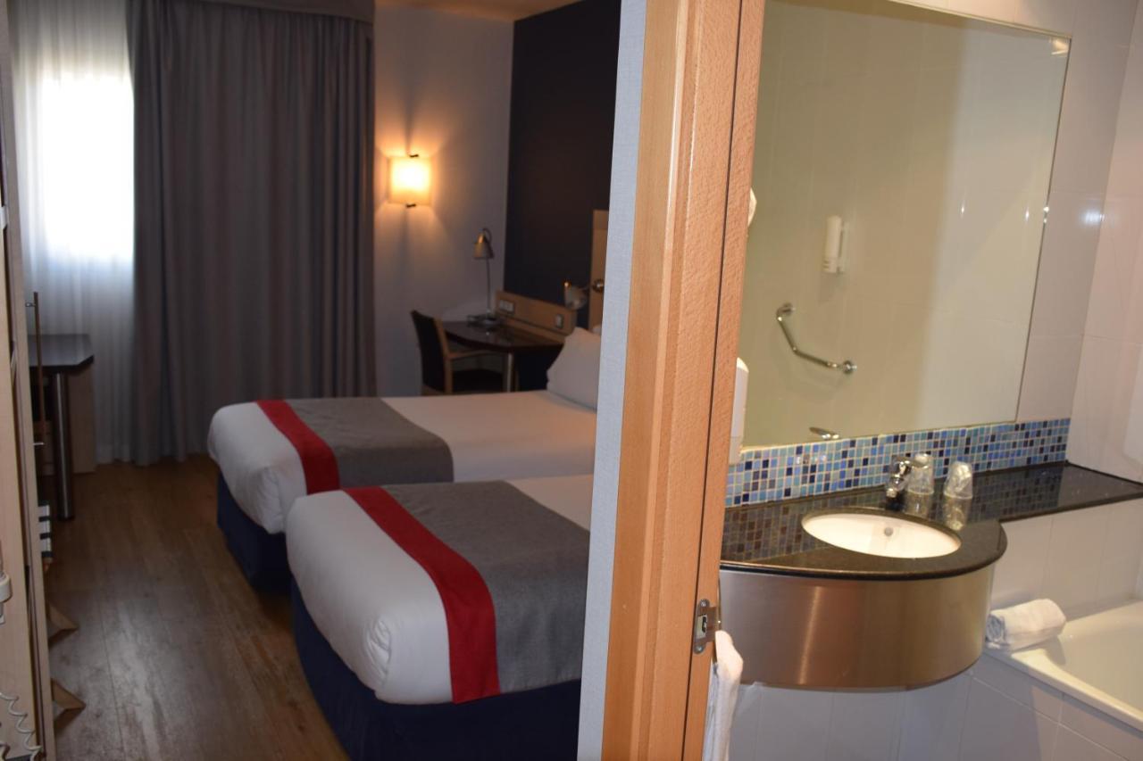 Hotel Holiday Inn Express Madrid-Rivas By Ihg Eksteriør billede