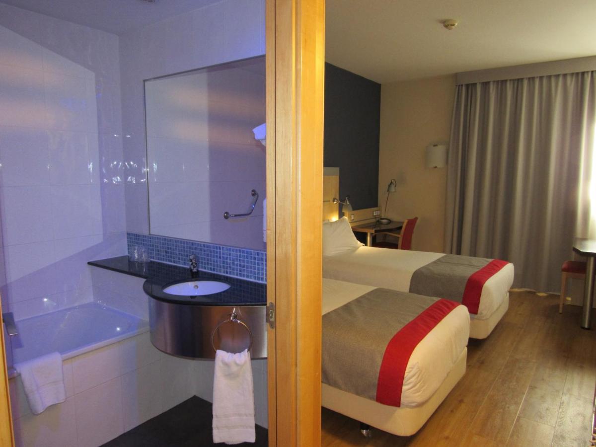 Hotel Holiday Inn Express Madrid-Rivas By Ihg Eksteriør billede
